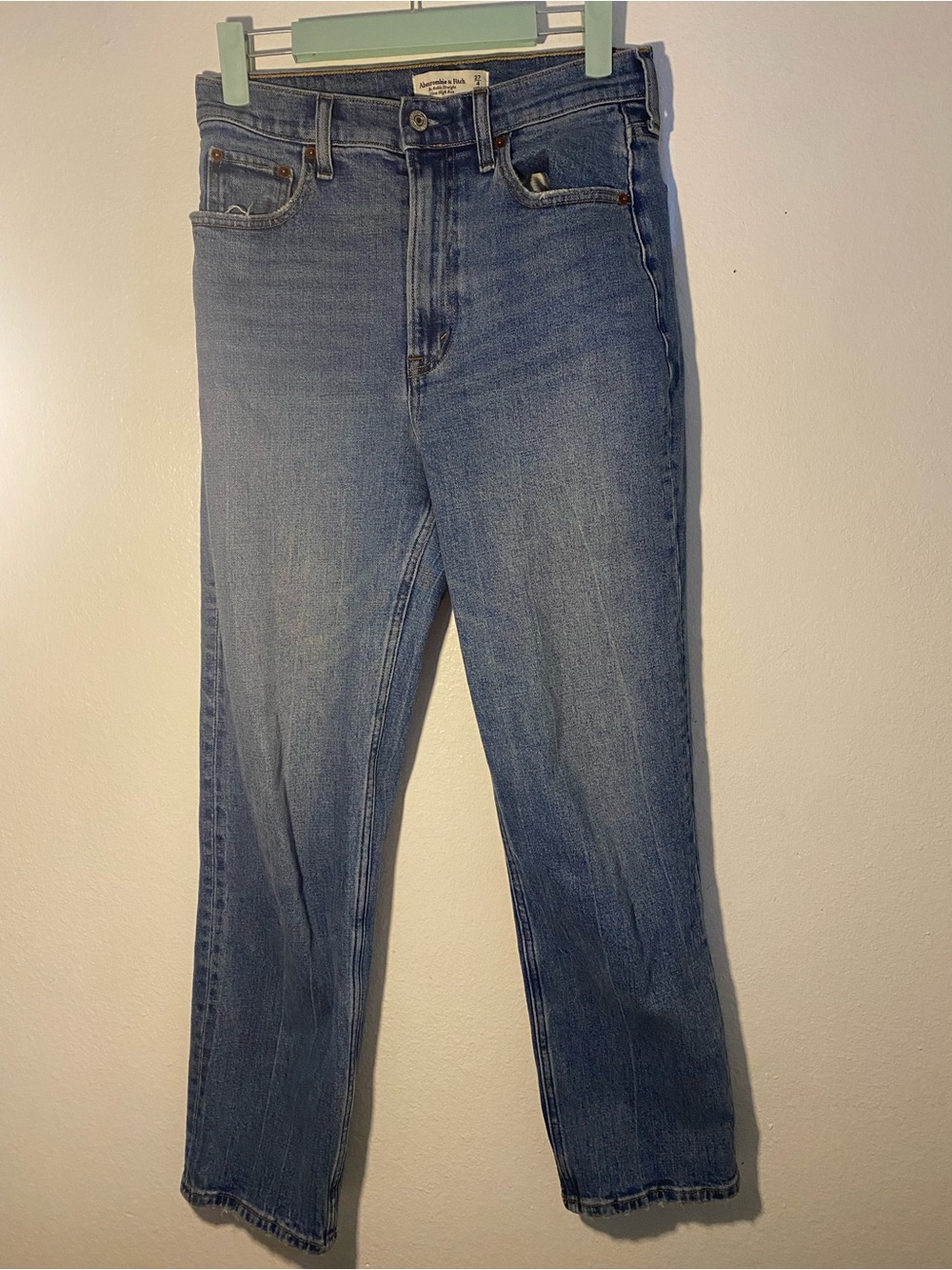Abercrombie and fitch women’s size 4 ankle straight ultra high rise jeans